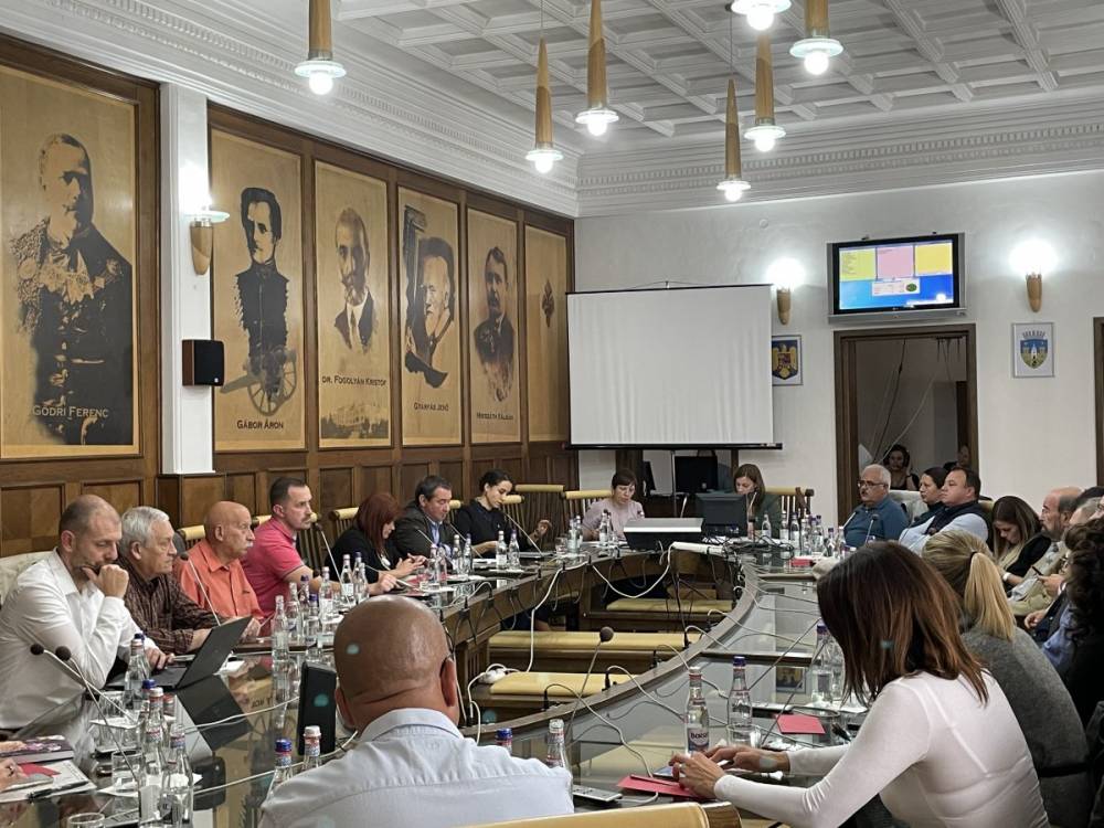 Összezártak a tanácsosok az Országos Feddhetetlenségi ügynökséggel szemben