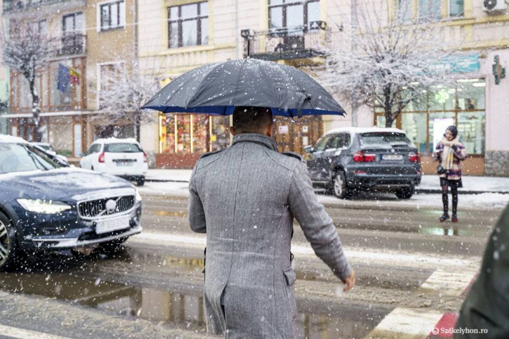 Esős hétvégére kell készülni, néhol havas eső, a hegyekben havazás várható