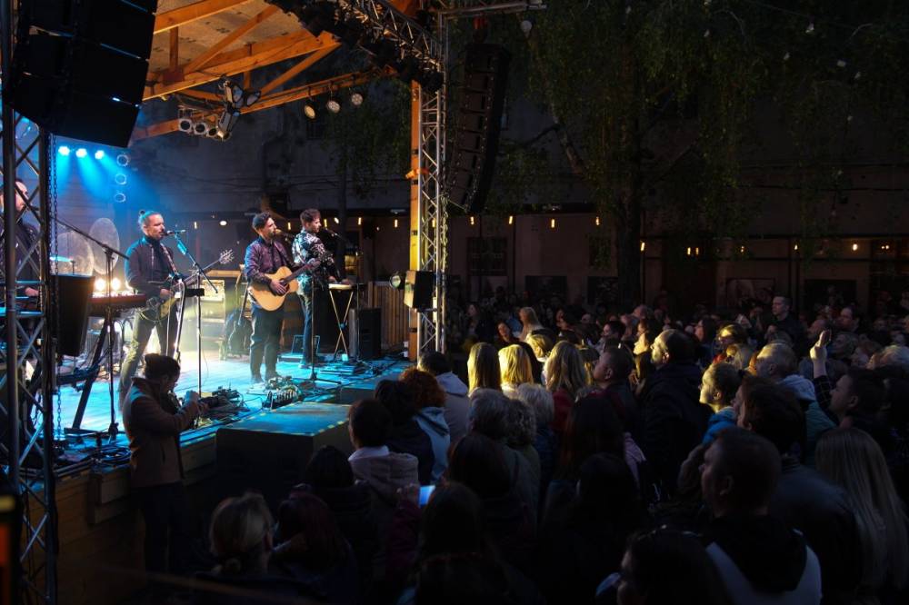 Bagossy a nyeregben: film a csíksomlyói csodáról