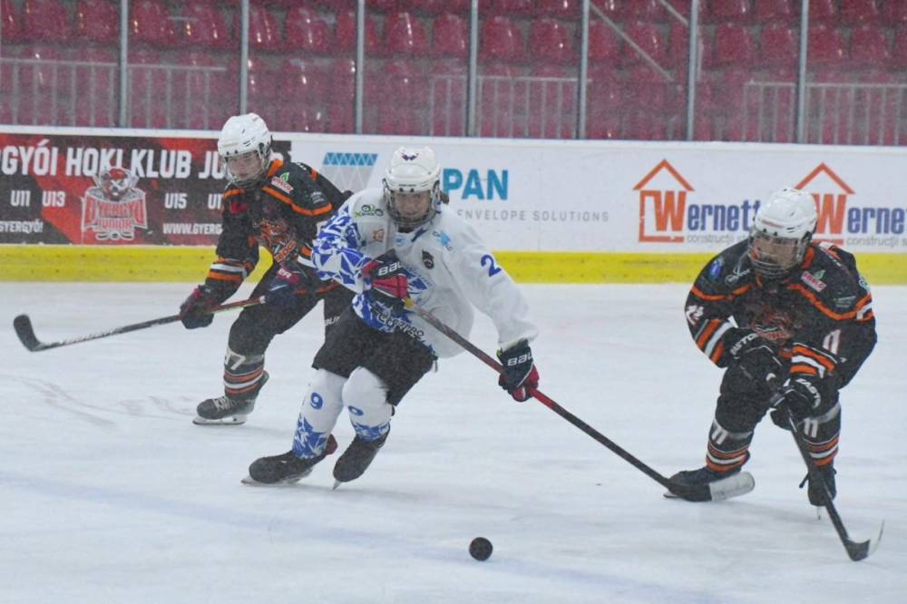 Kétszer is legyőzte a Fox Hockey a csíki női jégkorongozókat