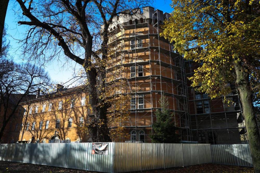 Temesvár: új, értékes maradványokra bukkantak a Hunyadi-kastély restaurálása során