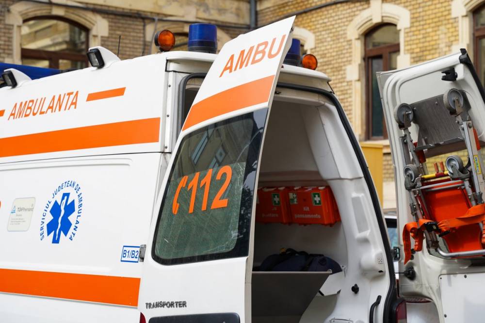 Bosszúból támadhatott késsel 11 éves kislányára egy temesvári nő