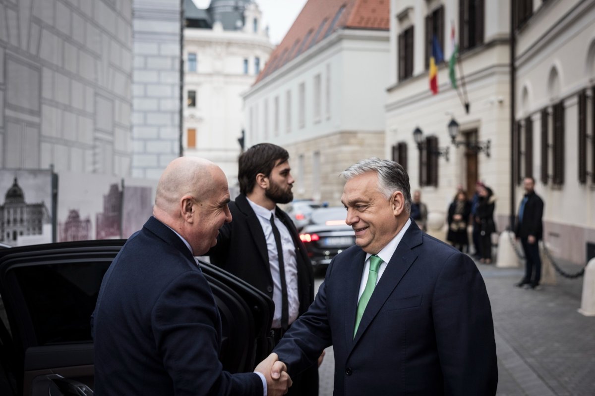 A román-magyar energetikai összeköttetésről egyeztetett Ilie Bolojan és Orbán Viktor