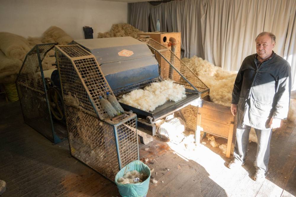 Az olcsó tucatáru kiszorította a helyi gyapjúból készült termékeket