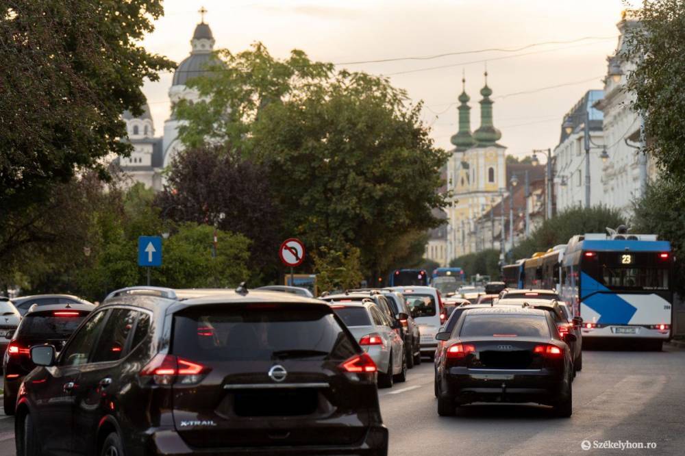 Lezárják a forgalmat Marosvásárhely főterén a karácsonyi vásár megnyitója miatt