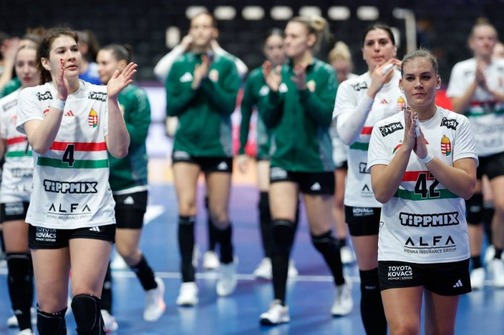 Rég zártak ilyen jó helyen a románok a kézivébén, a magyarok sokáig vezettek a dánok ellen