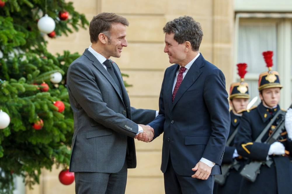 Emmanuel Macron fogadta Nicușor Dant az Élysée-palotában