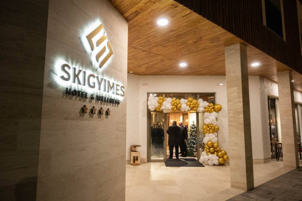 Gyimesfelsőlok gyöngyszeme – ünnepélyesen átadták az új SkiGyimes Hotelt