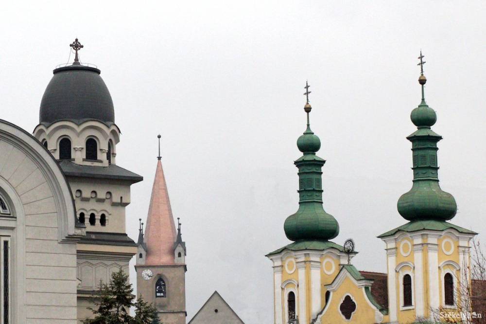 Az egyházban és a hadseregben bíznak a legjobban Románia lakói