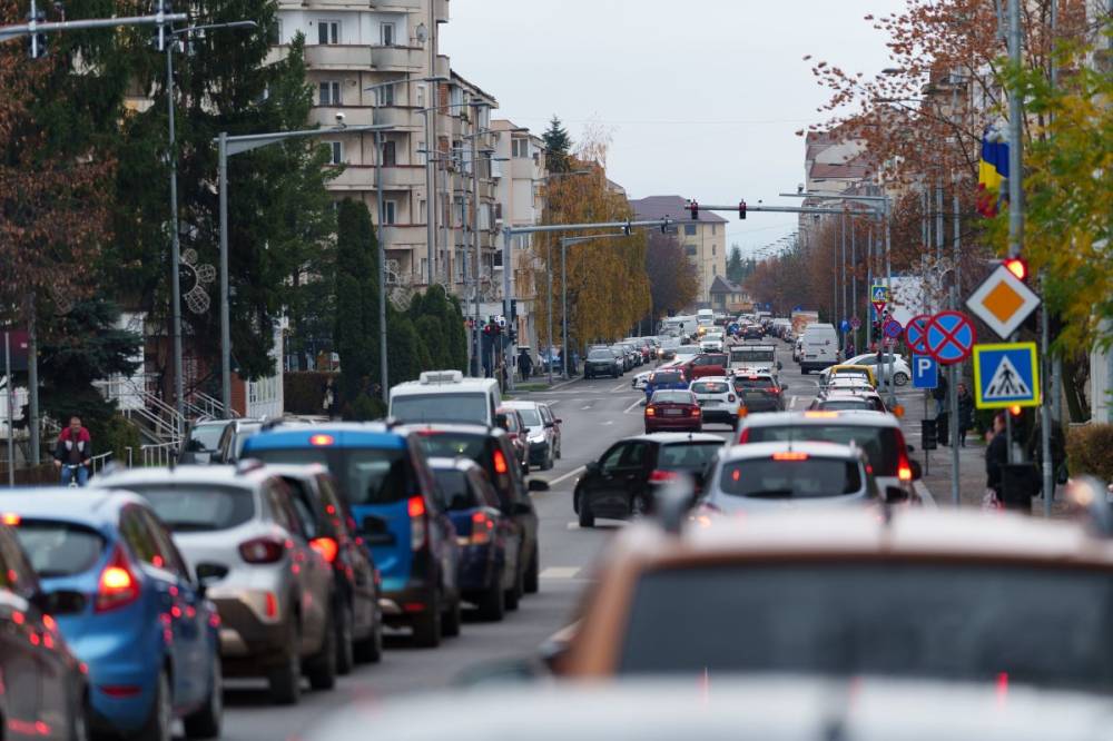 Kevesebb új autót értékesítettek, de továbbra is a Dacia vezet Romániában