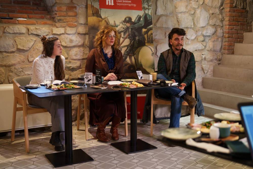 Ezúttal is a kultúra több területére tekint ki a sepsiszentgyörgyi Liszt Intézet