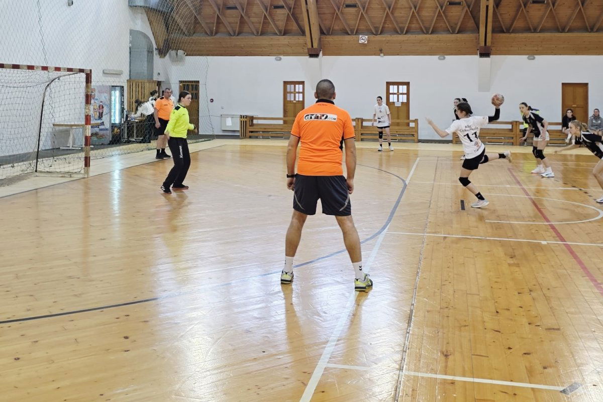 A csíkszeredai csapat diktálja a tempót a megyei női kézilabda-bajnokságban