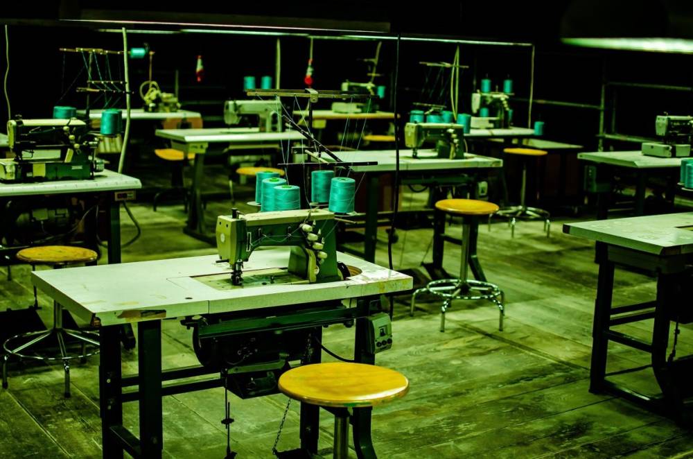 Munkaerőpiaci helyzetkép: a nagy cégek elküldik, majd vissza is veszik az alkalmazottak egy részét