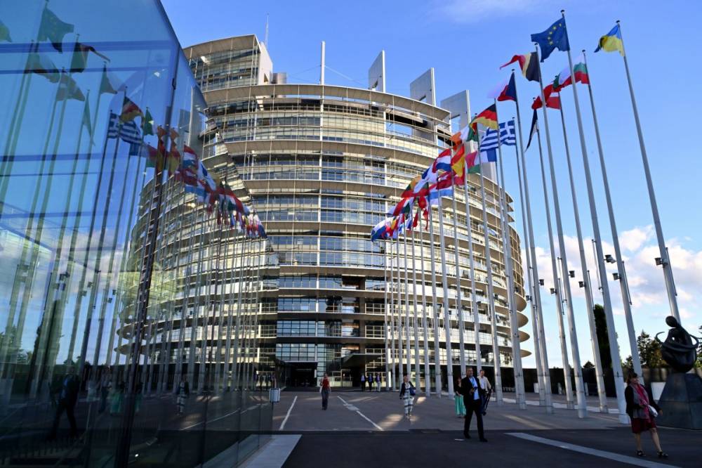 A kisebbségi jogokat is védenie kell Ukrajnának a 90 milliárd eurós uniós hitelcsomagért