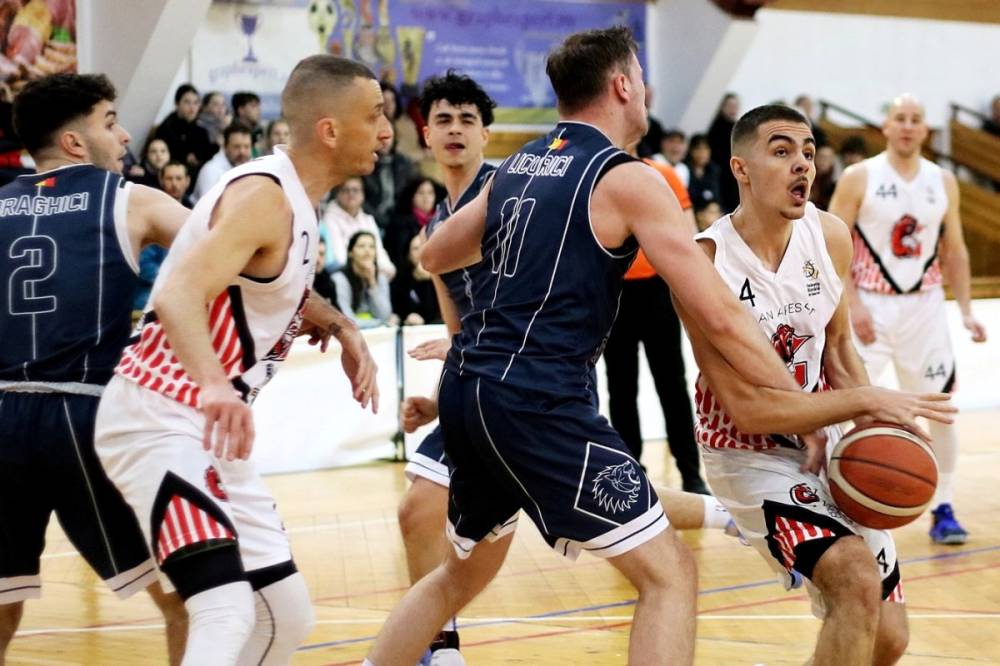 Simának tűnt, nagyon izgalmassá vált a végjáték a gyergyói kosarasok meccsén