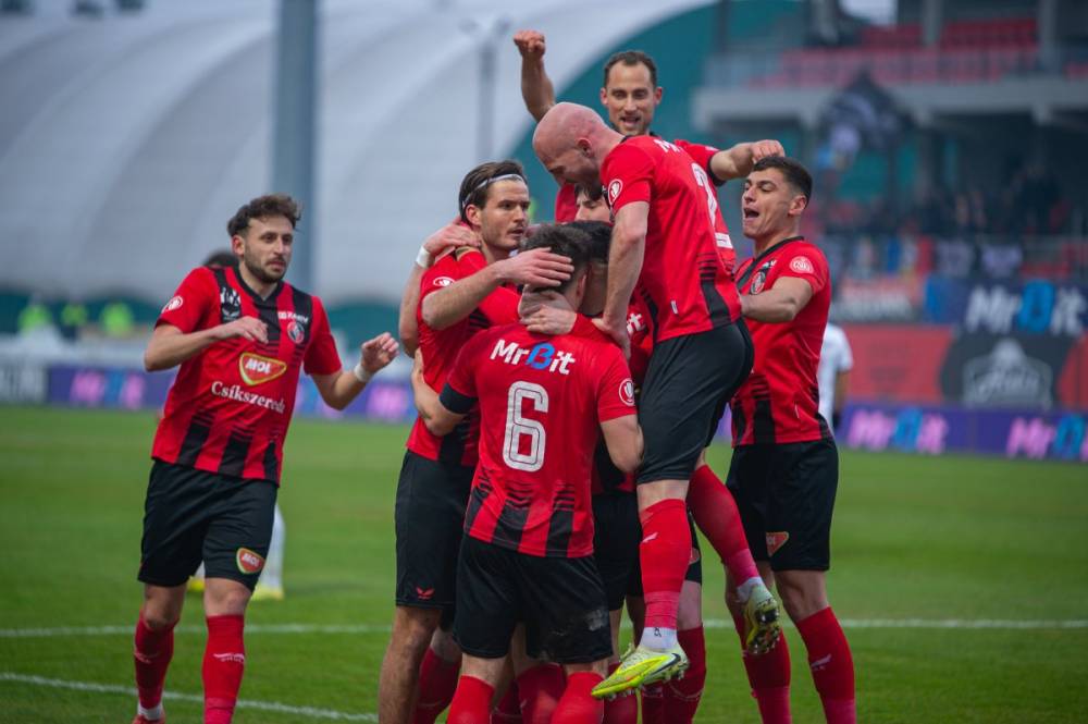 Bődületes kapásgóllal győzött és őrzi idei hibátlan hazai mérlegét az FK Csíkszereda (videóval)