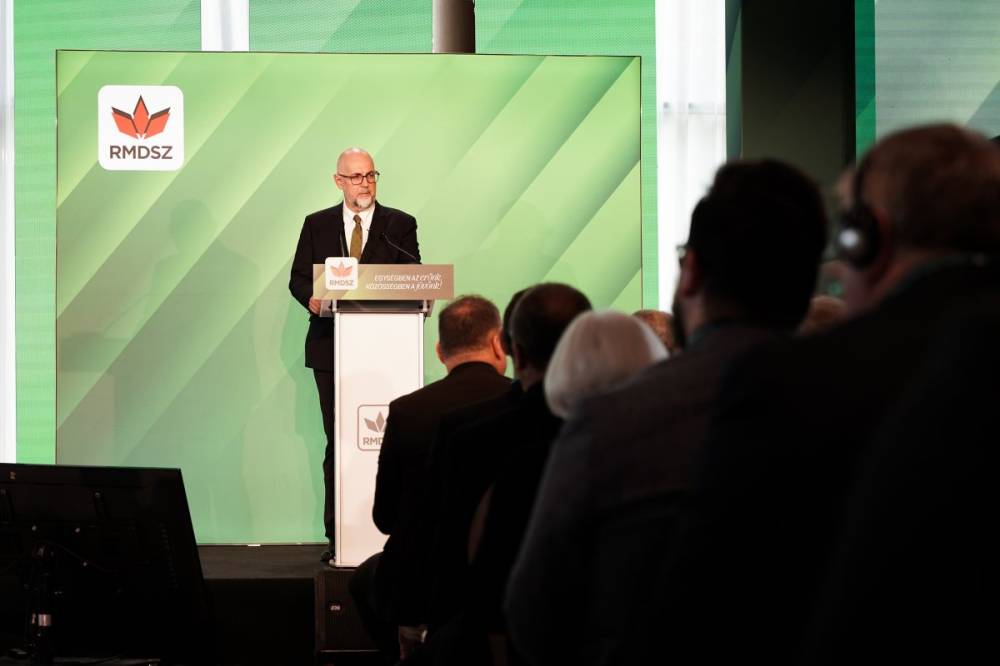 Kelemen elárulta, mivel győzte meg a koalíciós partnereket az adóenyhítésről