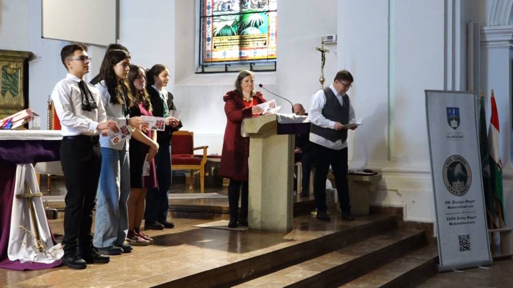 A mesterséges intelligenciánál is jobb matekesek találkoztak Gyergyószentmiklóson