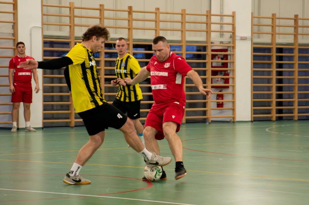 Ötöt lőttek a döntőben, a Csíkszentsimoni KSK nyerte a 2026-os Hargita megyei futsalbajnokságot