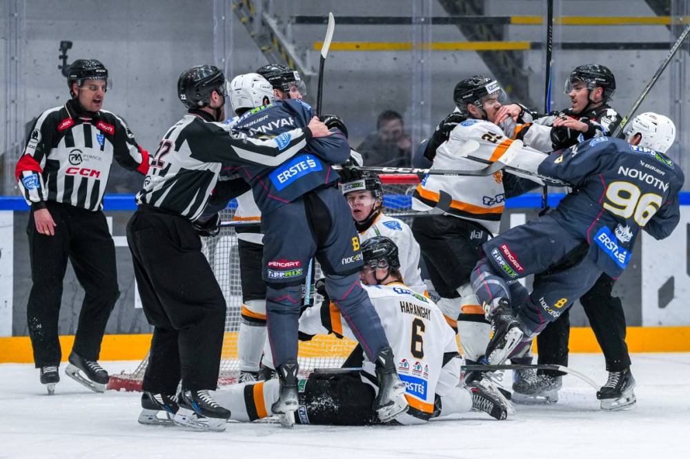 Kétszeri hosszabbítás után a BJAHC nyerte a magyar hokidöntő második mérkőzését