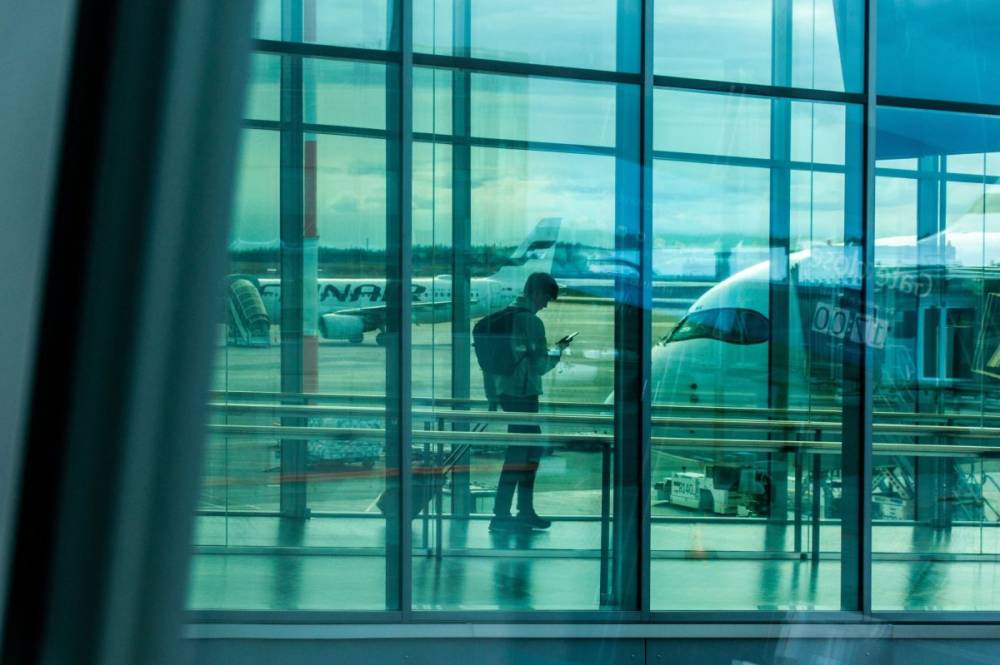 Újabb Bukarestből induló repülőjáratokat töröltek