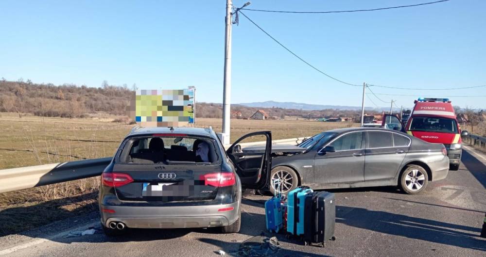 Három mentőautót is riasztottak a szombat reggeli, marosvécsi balesethez