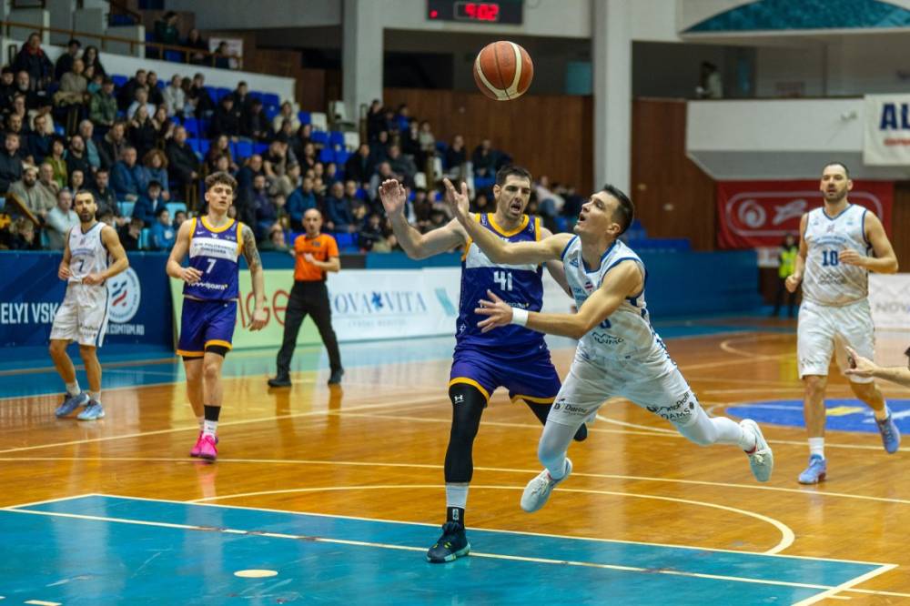 Elmaradt a bravúr, veszített a fővárosban a marosvásárhelyi kosárcsapat