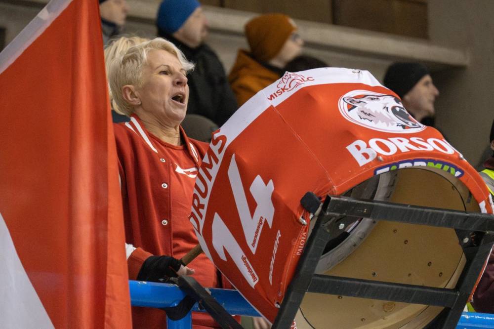 Foci BL nyolcaddöntők, hoki Erste Liga negyeddöntők – a keddi sportműsor