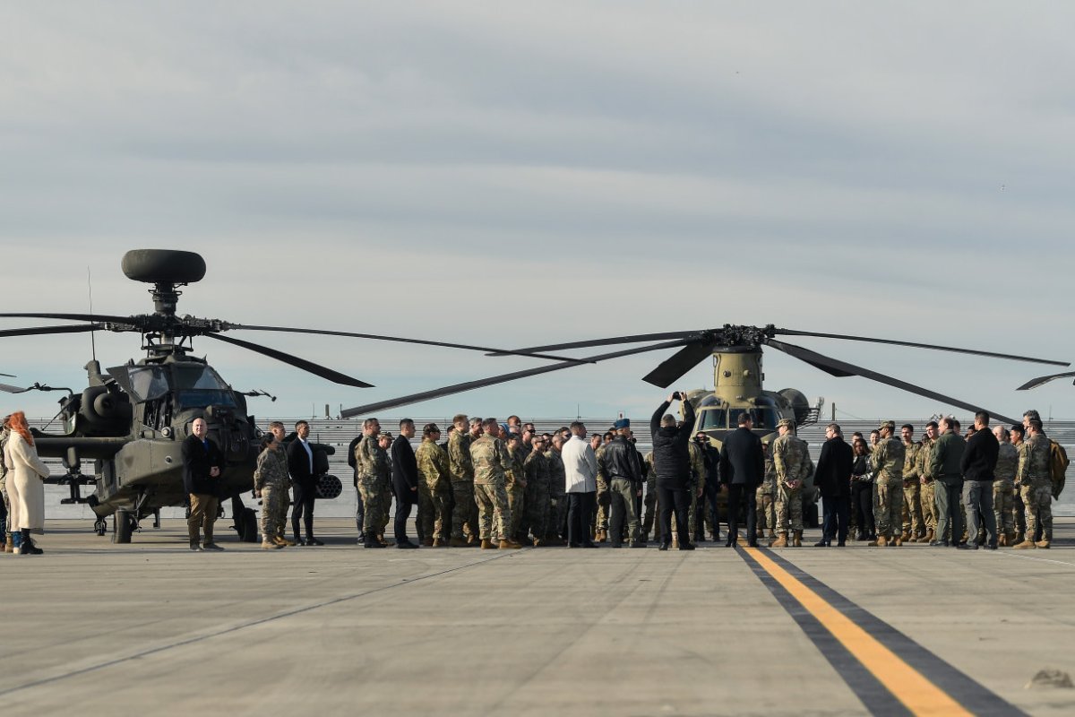 Sajtóforrás: harci repülőgépeket és katonákat küldene az USA Romániába a közel-keleti konfliktus miatt
