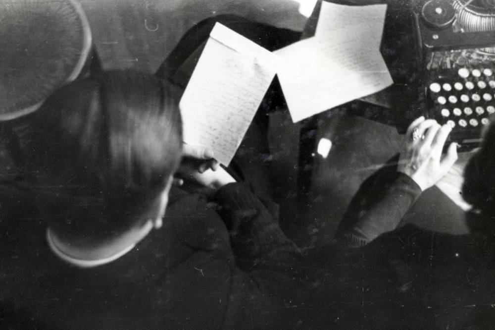 Irodalmi est: derűt visznek a székely irodalommal