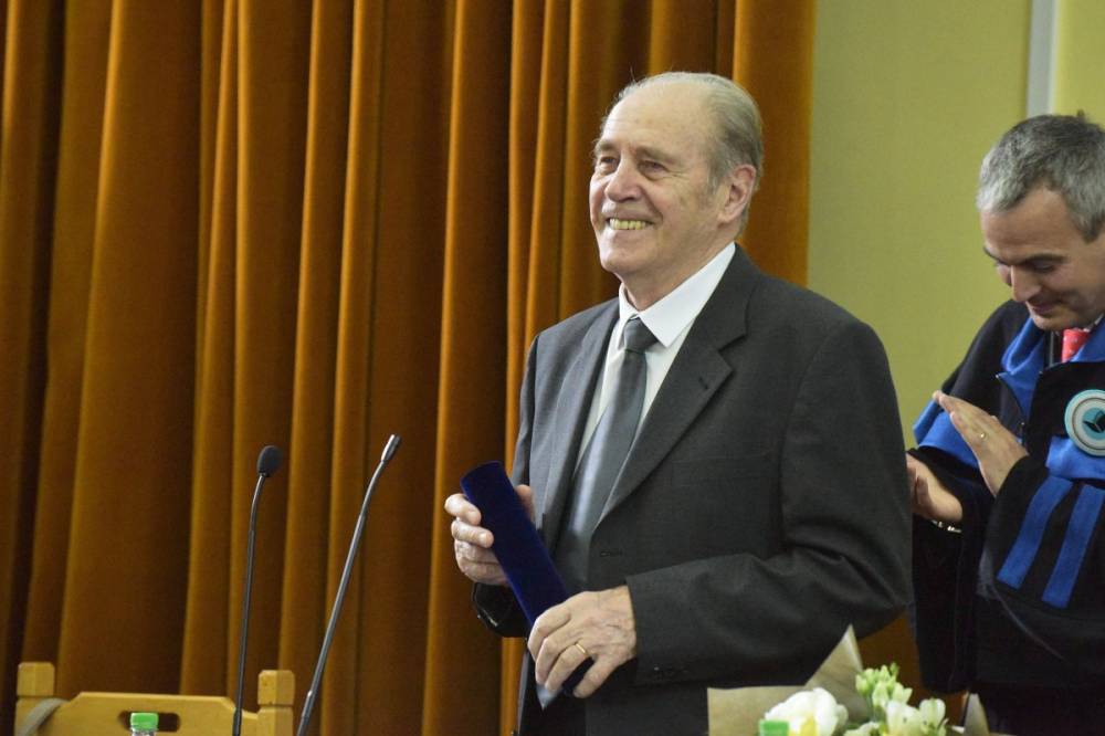 Széchenyi-díjjal tüntették ki Dávid Gyula irodalomtörténészt