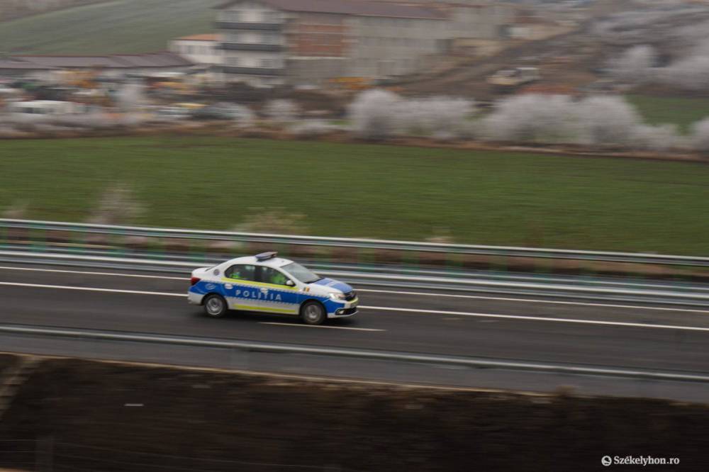 Több tucatnyian hajtottak fel az autópályára lejárt műszaki vizsgás autóval