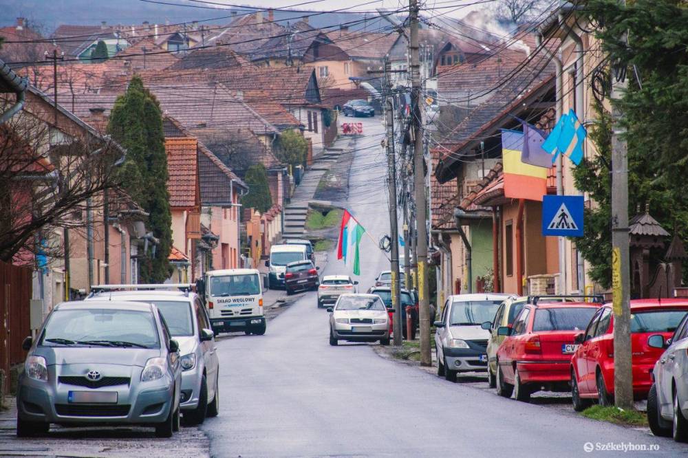Románia miniszterelnöke szerint az ország bebizonyította, példát jelenthet a régióban a közösségek közötti tisztelet terén
