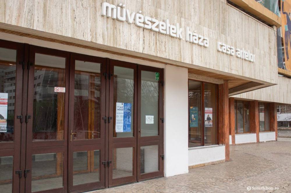 A 12 dühös ember című drámát mutatja be a Csíki Játékszín