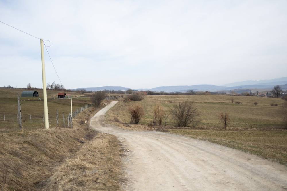 Egyelőre nem lesz aszfalt a Farcád és Székelylengyelfalva közötti úton