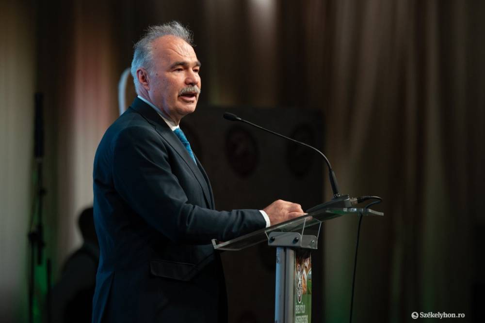 Magyarország mezőgazdasági minisztere: bízzanak a hazai termelők keze munkájának eredményében