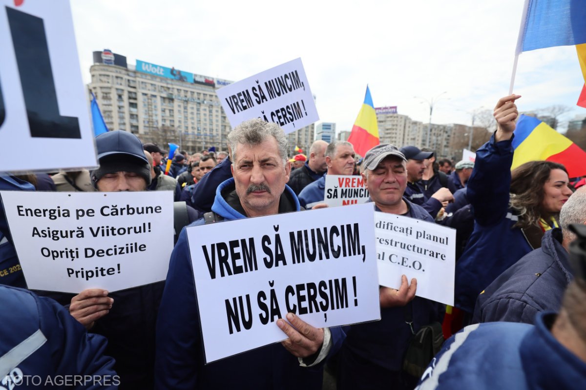 Bányászok tüntettek a tervezett elbocsátások ellen