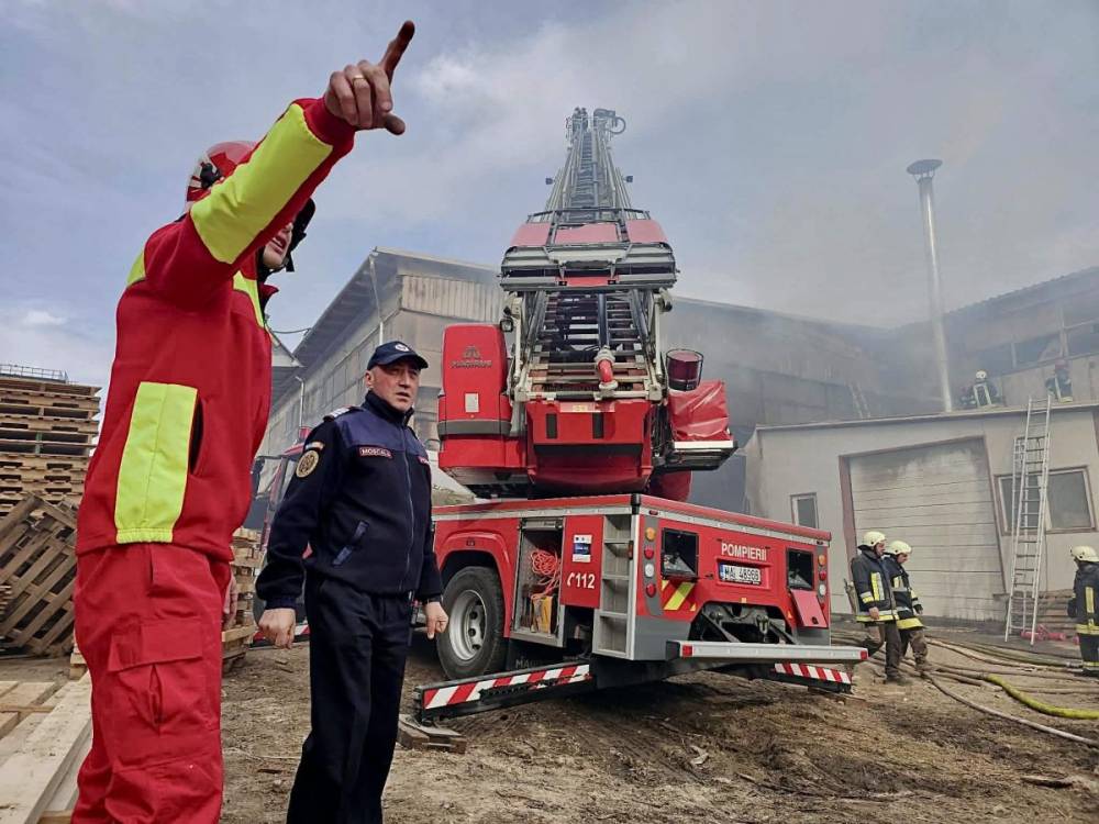 Faforgáccsal teli raktár gyulladt ki Szentegyházán – frissítve