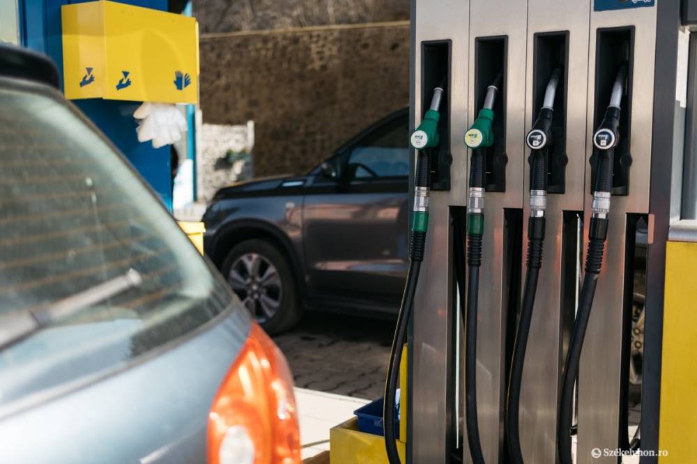 Üzemanyagárak: hétfőn terítékre kerül az áfa és a jövedéki adó csökkentése az energiaügyi miniszter szerint
