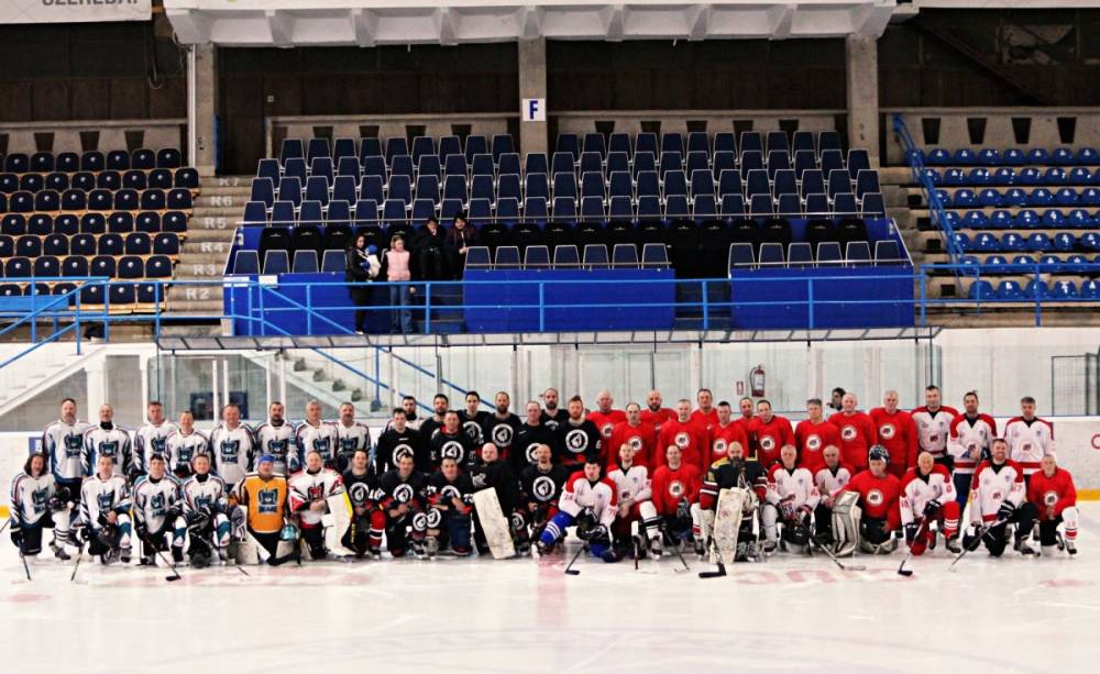 Barátság és hoki a jégen – hetedszer játszottak a Zsögöd Kupáért