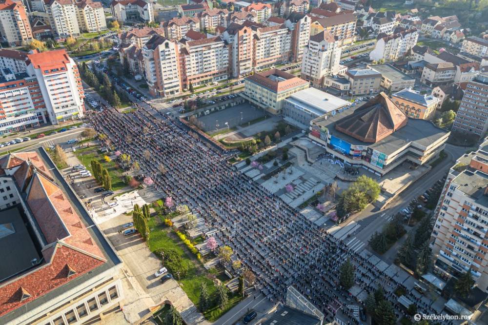 Ilyen volt a legnagyobb szabadtéri ételszentelés az évek alatt