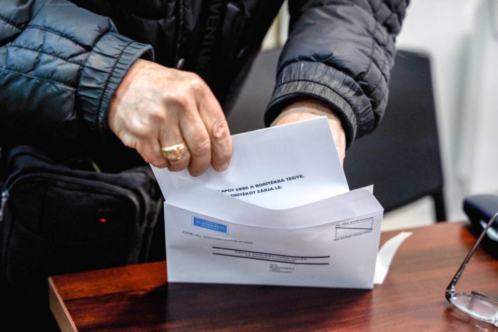 Országgyűlési választás: a külképviseleteken kérhető a meg nem kapott választási levélcsomag pótlása
