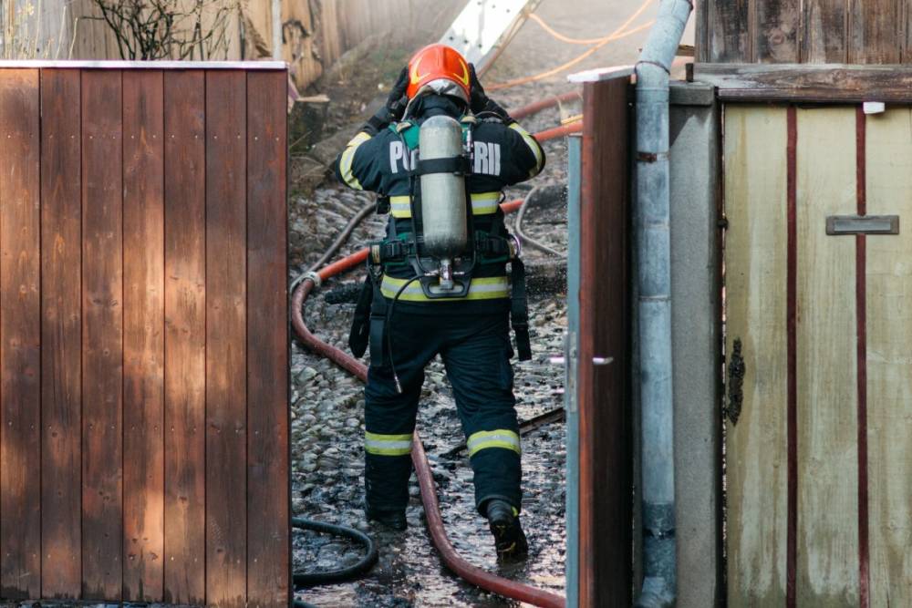 Tűz ütött ki Fickópatakán, az épület tulajdonosa megsérült