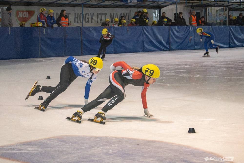 Székely sikerek a hazai jégen: Csíkszeredában rendezték az országos bajnokságot