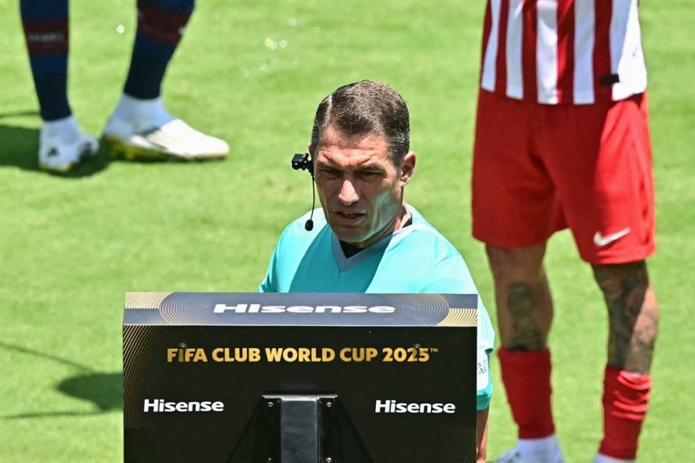 Ott lesz a focivébén, talán mérkőzést is bíznak Kovács Istvánra