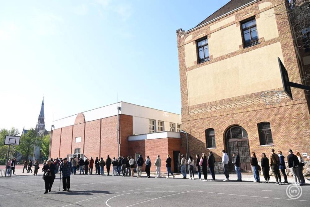 Már félidőben nagyobb a részvételi arány a magyarországi választáson, mint volt legutóbb a romániain egész nap