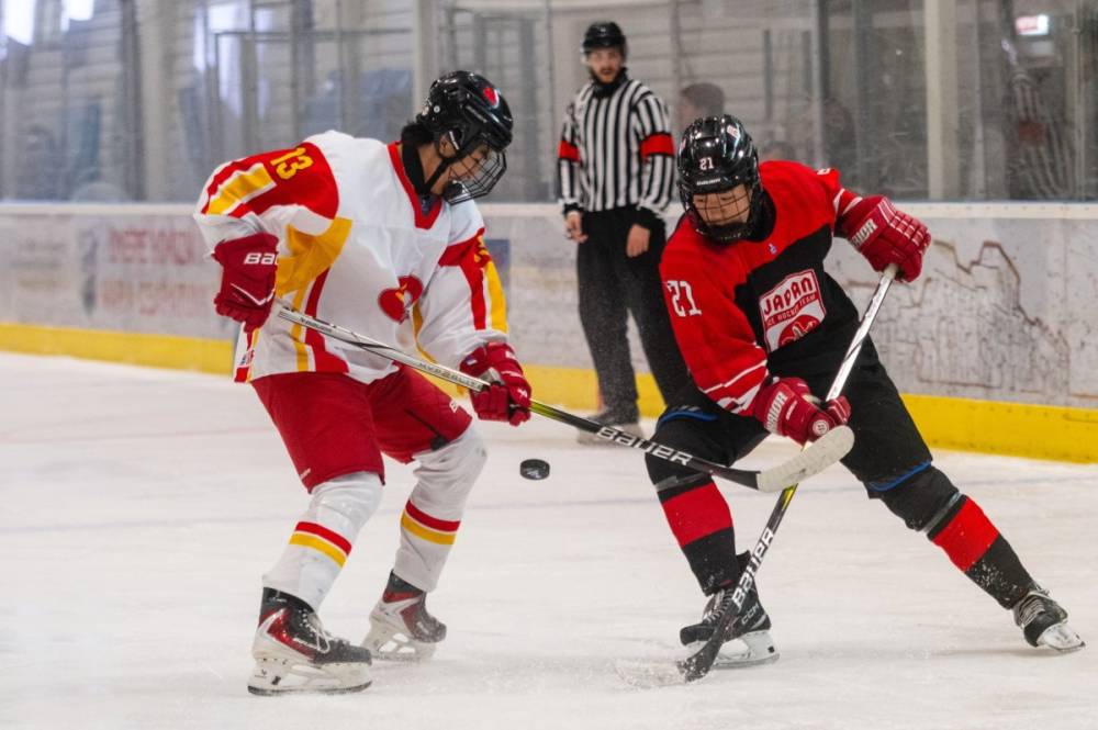 Japán siker a kézdivásárhelyi hokivébé nyitómeccsén
