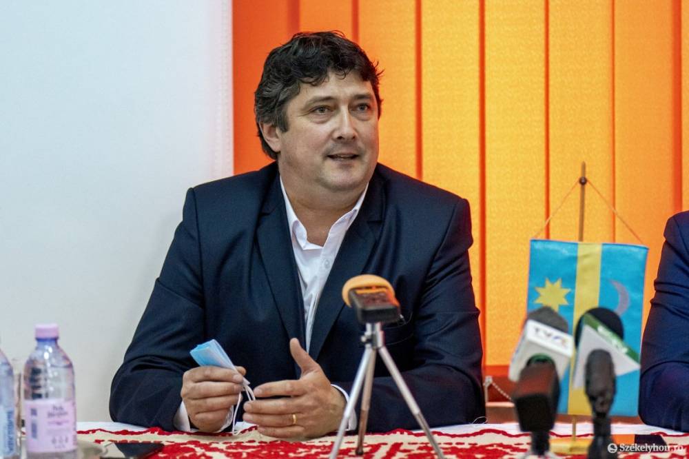 Kulcsár-Terza József pártja a Fidesz és a Mi Hazánk mellett marad