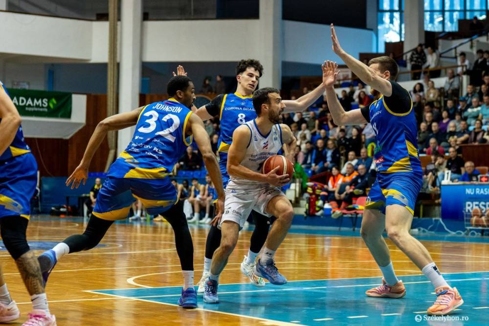 Élcsapatot győzött le az alapszakasz zárásán a Marosvásárhelyi VSK