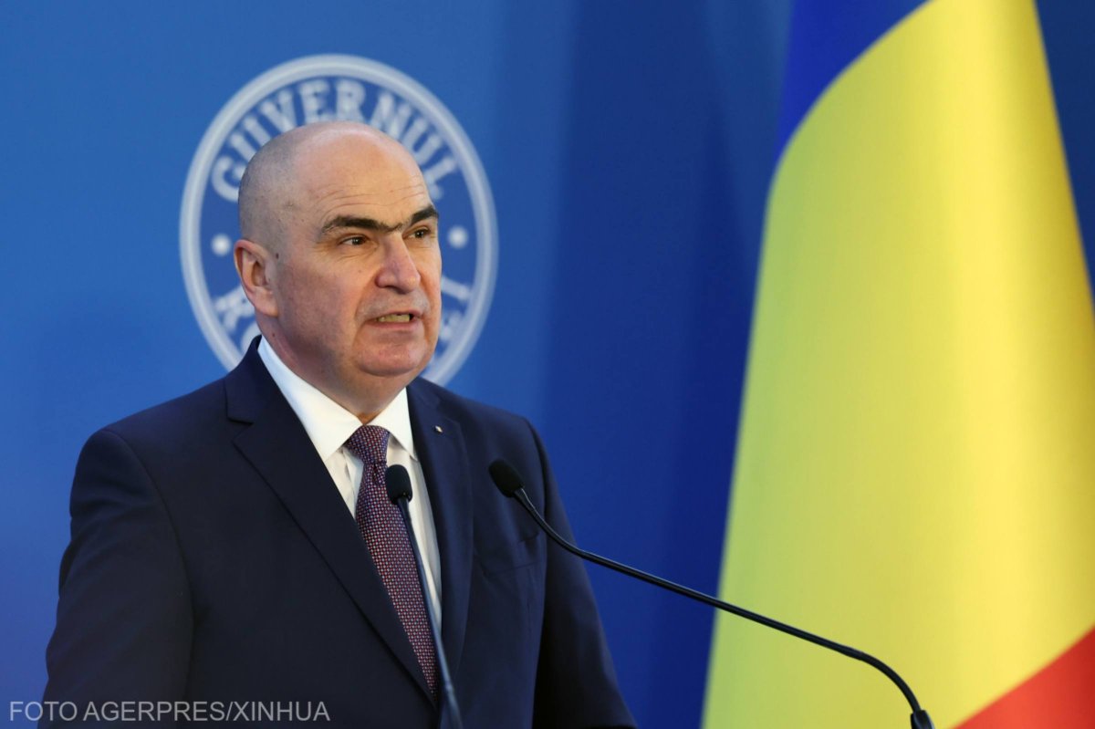 Bolojan kisebbségi kormányról készül egyeztetni az USR-rel és az RMDSZ-szel